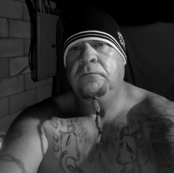 Meet your Posher, David - Picture 1 of 4